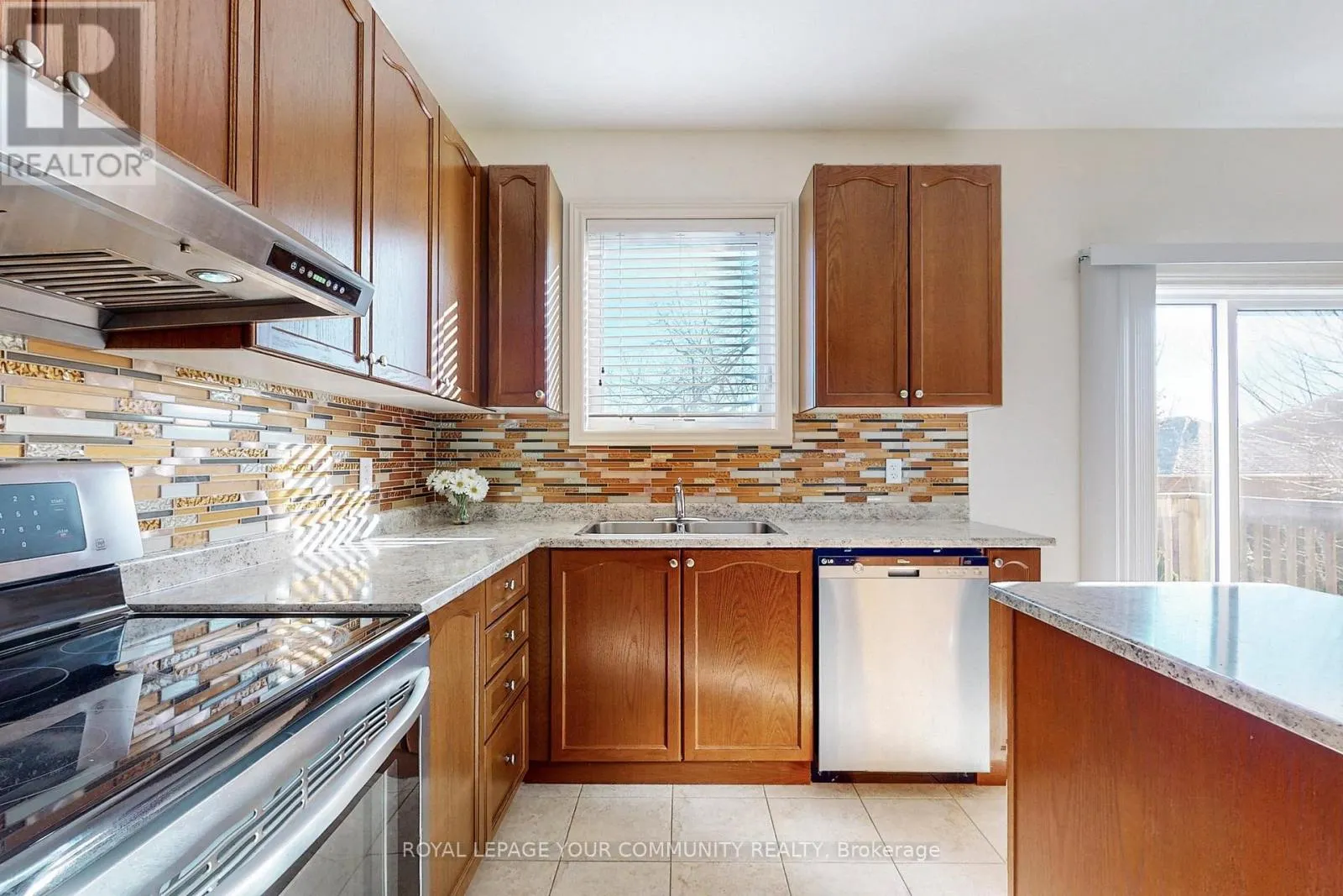 131 AIKENHEAD AVENUE