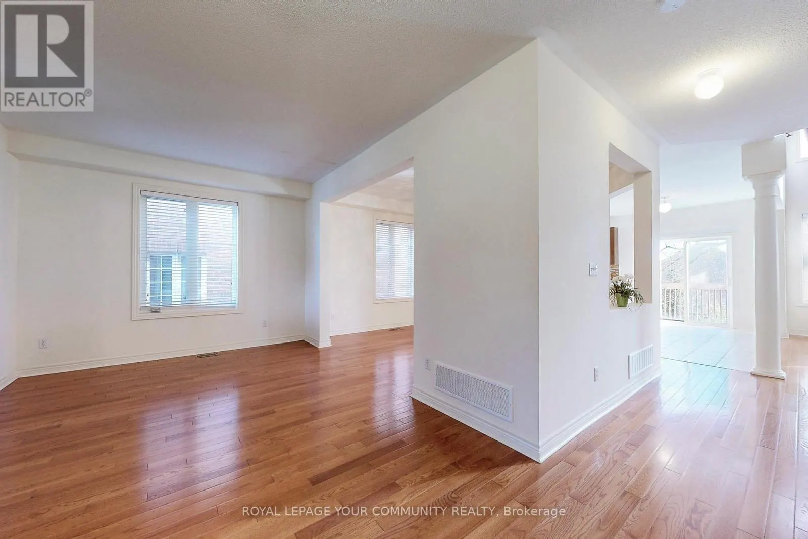 131 AIKENHEAD AVENUE