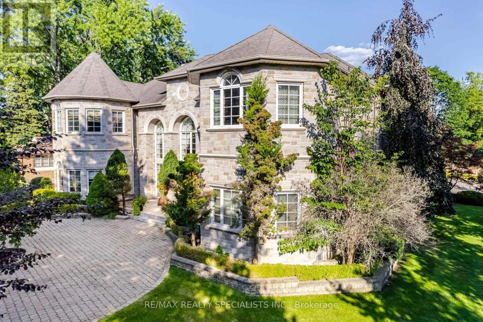 23 MARYVALE CRESCENT