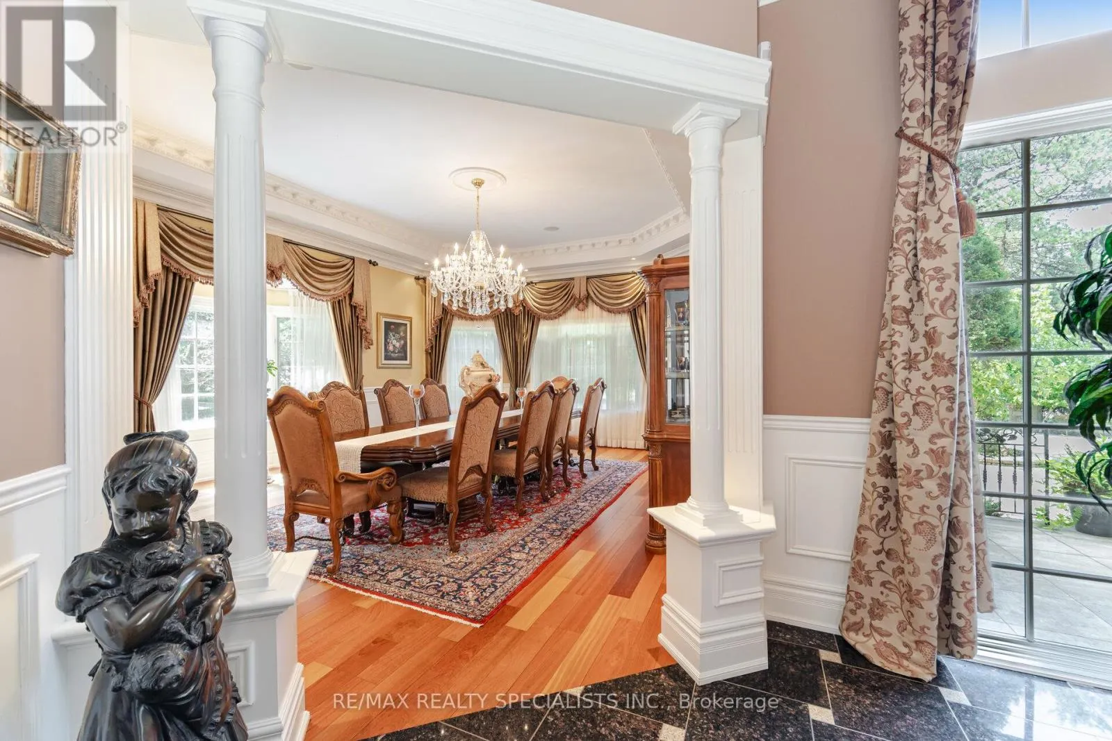 23 MARYVALE CRESCENT