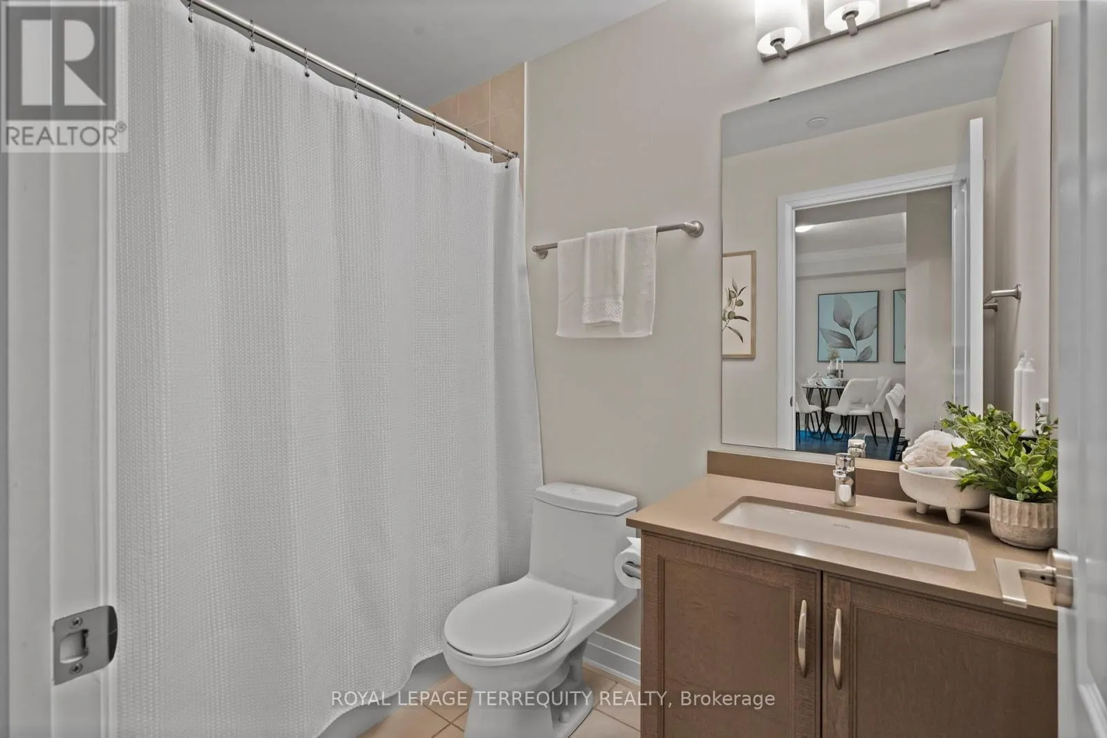 207 - 25 BAKER HILL BOULEVARD