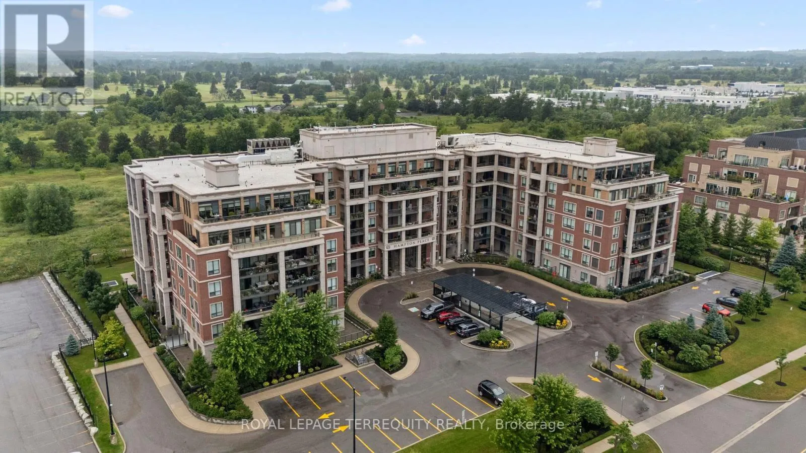 207 - 25 BAKER HILL BOULEVARD