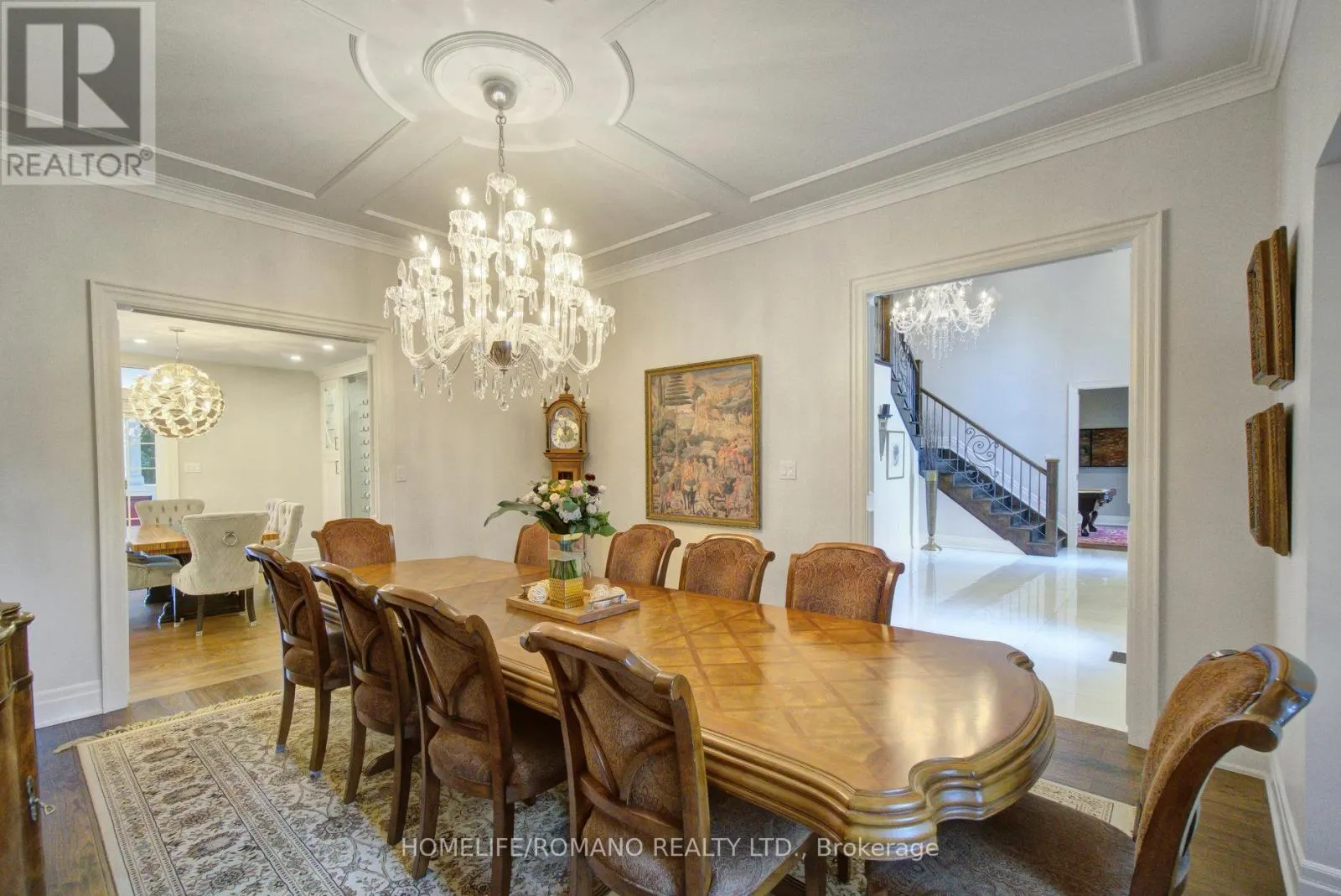 12 HEDGEROW LANE