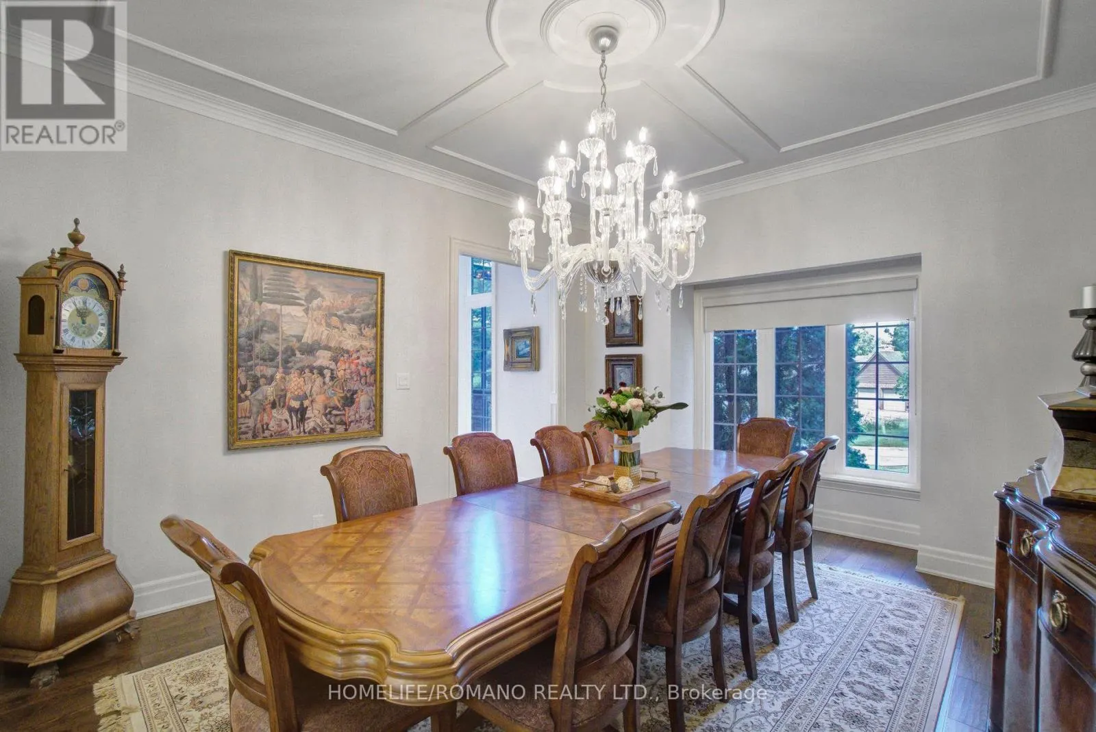 12 HEDGEROW LANE