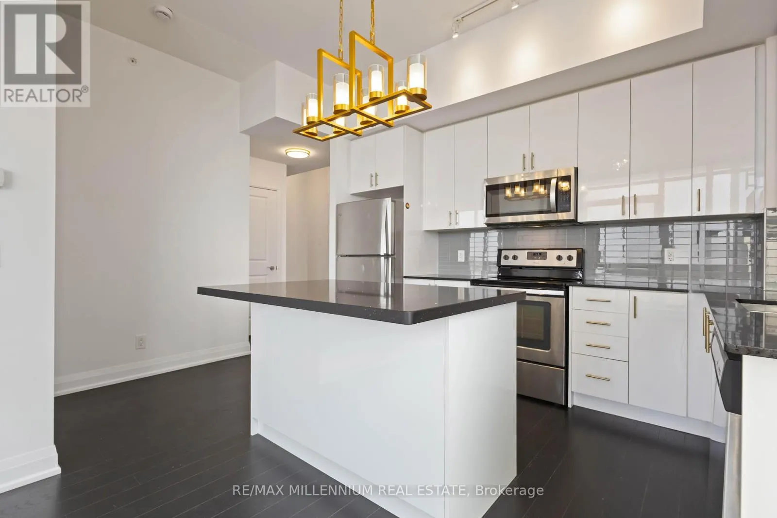 1512 - 9582 MARKHAM ROAD
