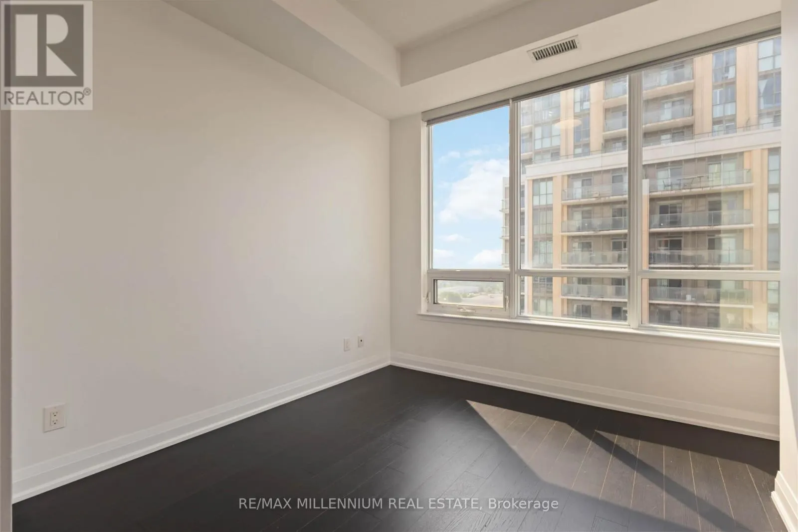 1512 - 9582 MARKHAM ROAD