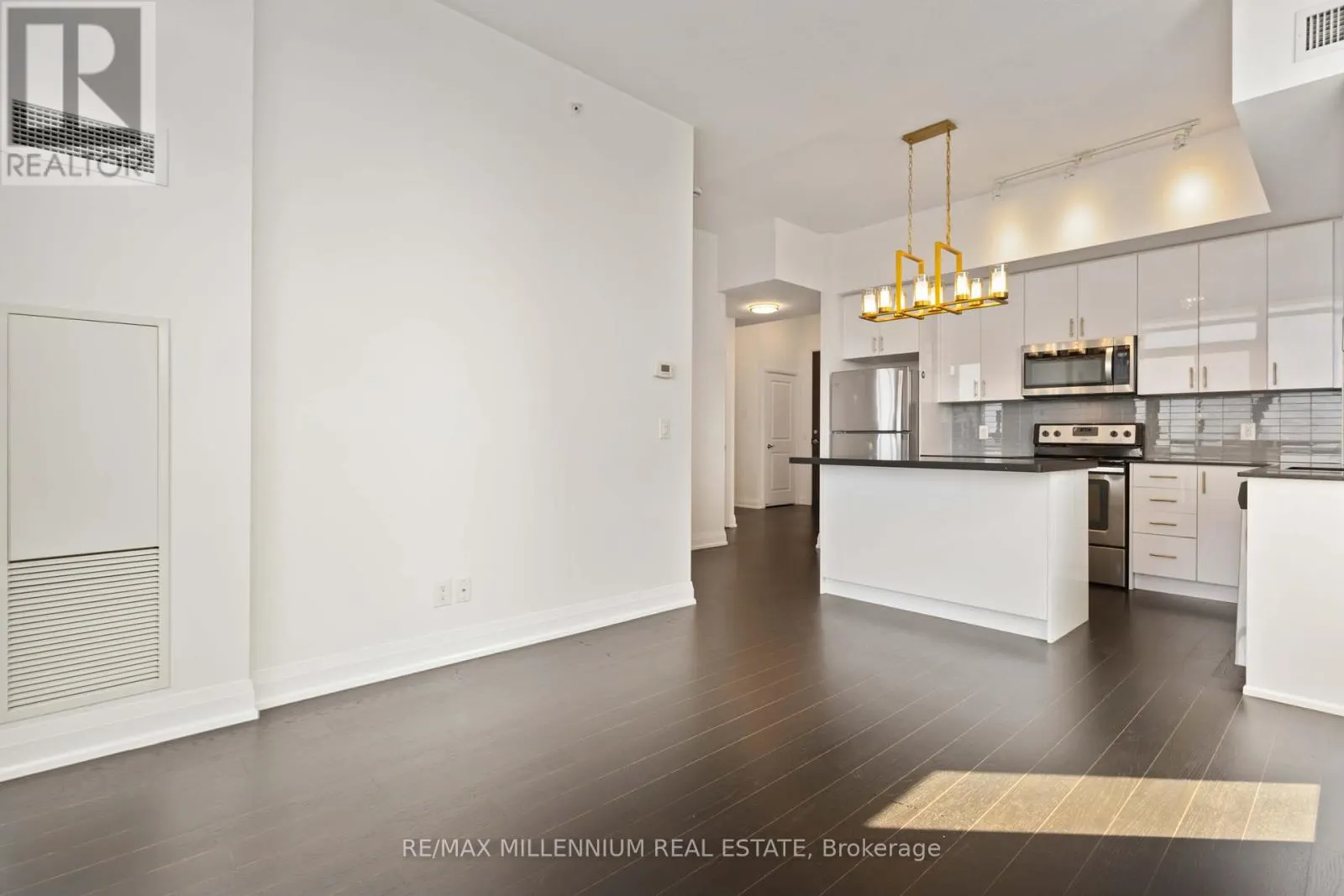1512 - 9582 MARKHAM ROAD