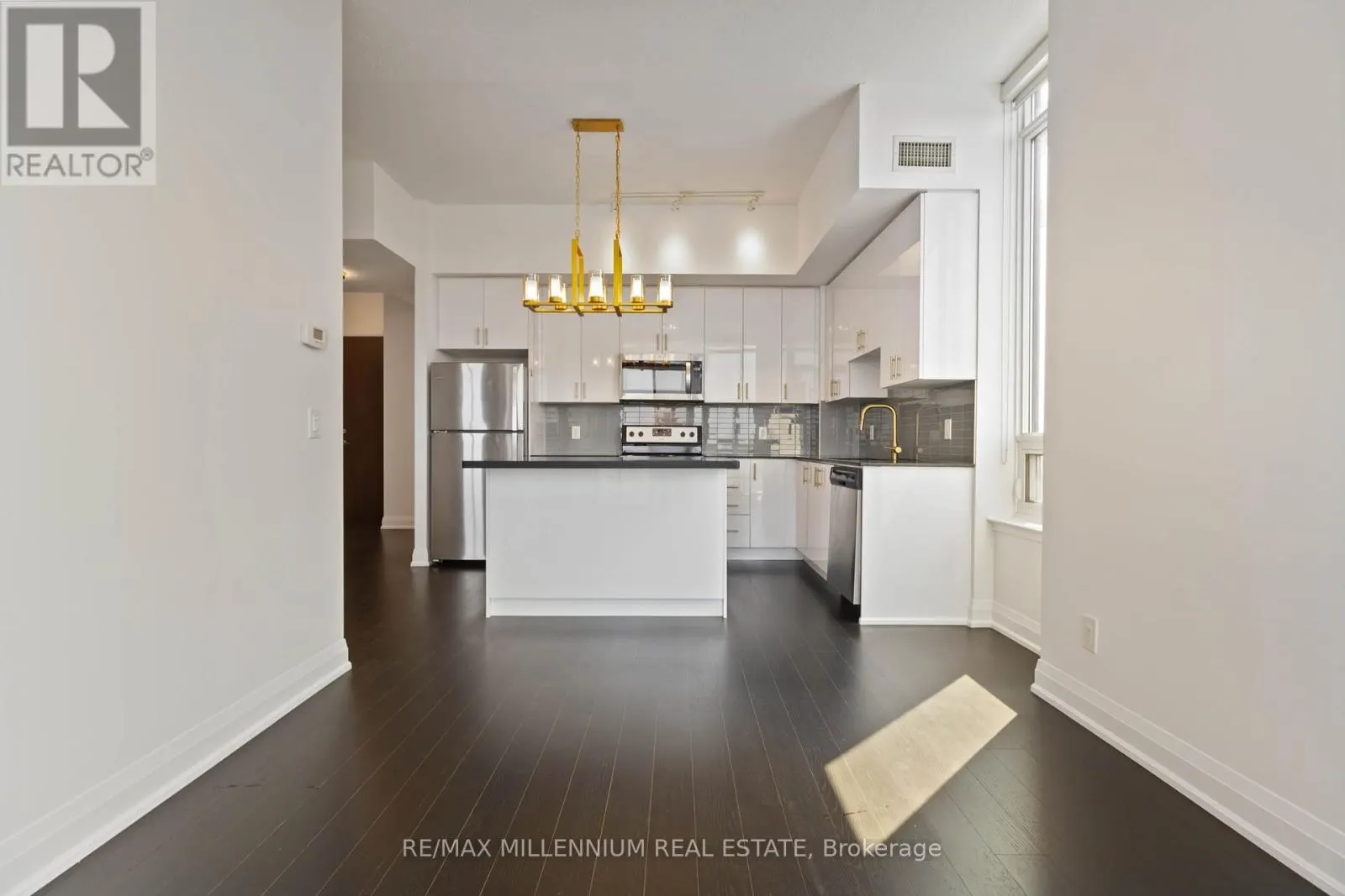 1512 - 9582 MARKHAM ROAD