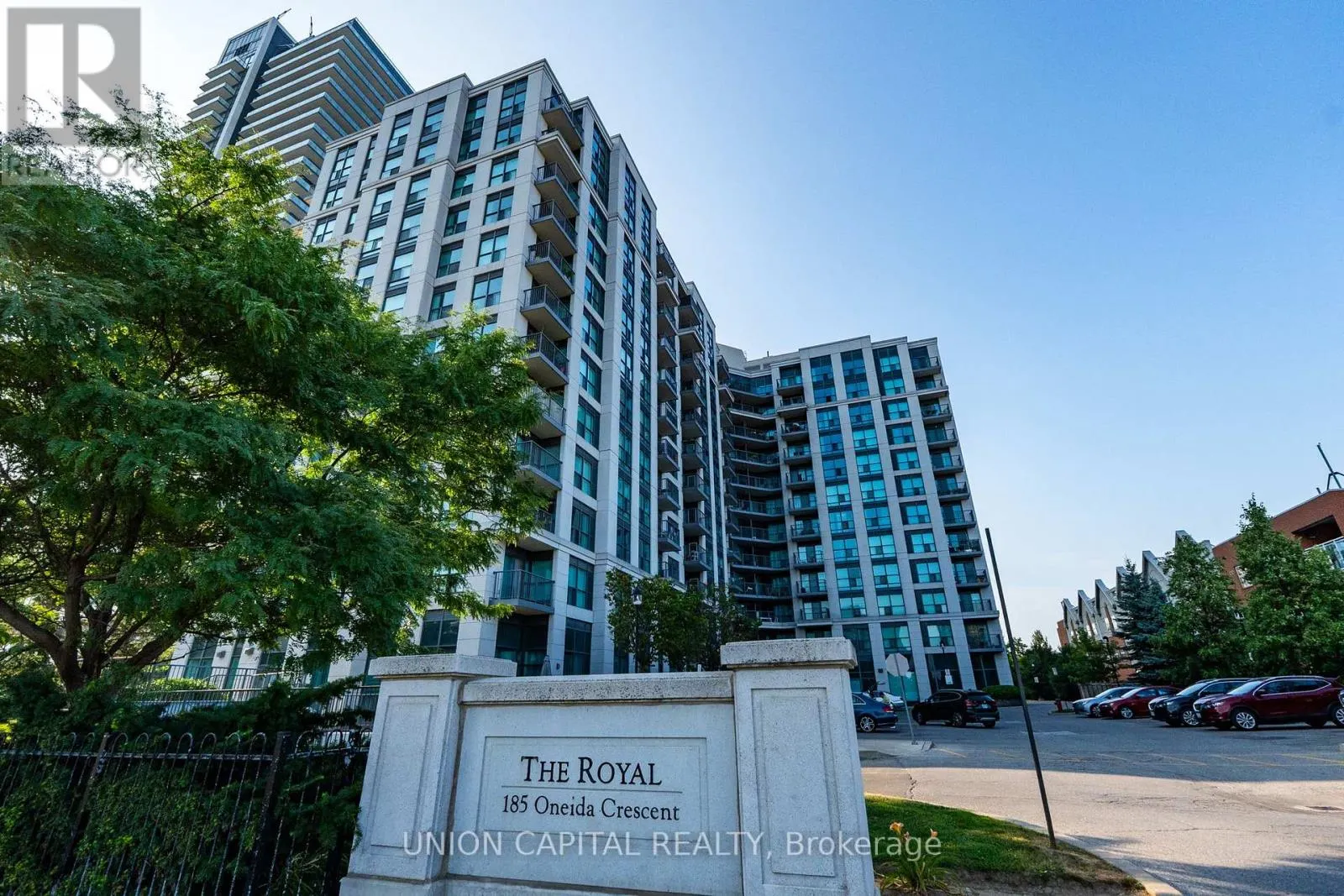 1017 - 185 ONEIDA CRESCENT