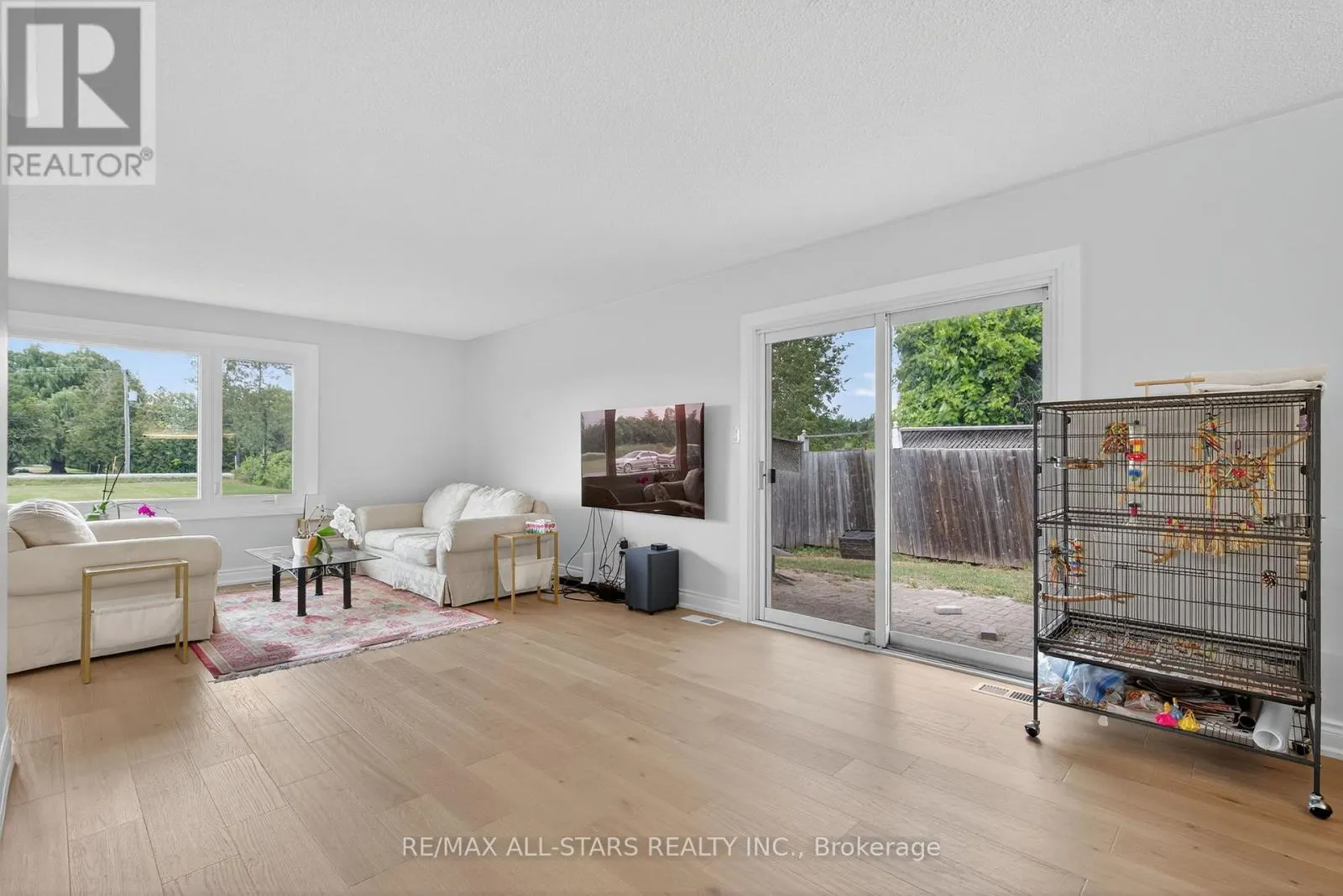 22429 KENNEDY ROAD