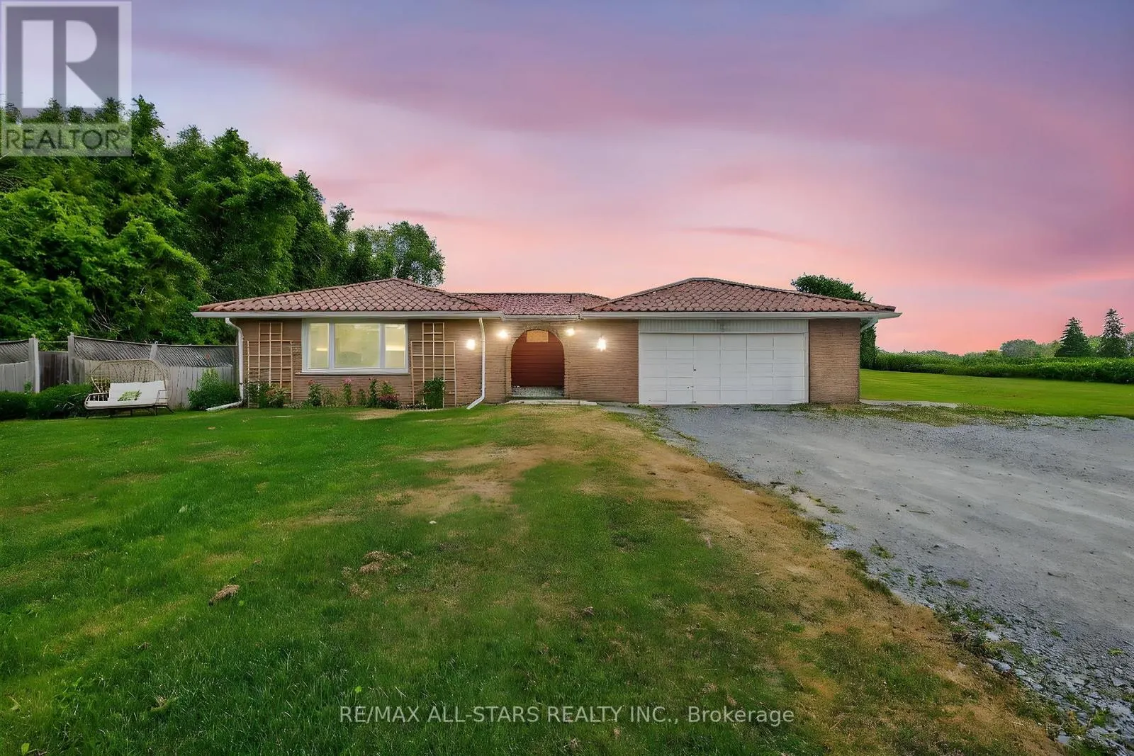 22429 KENNEDY ROAD