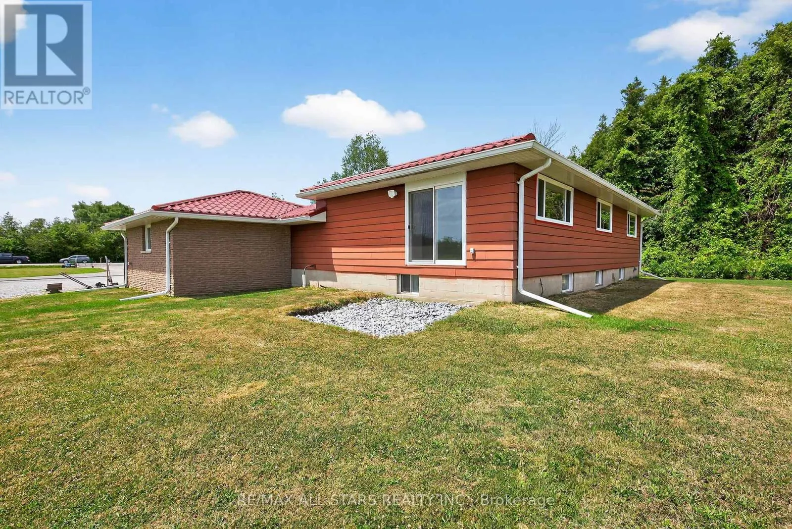 22429 KENNEDY ROAD