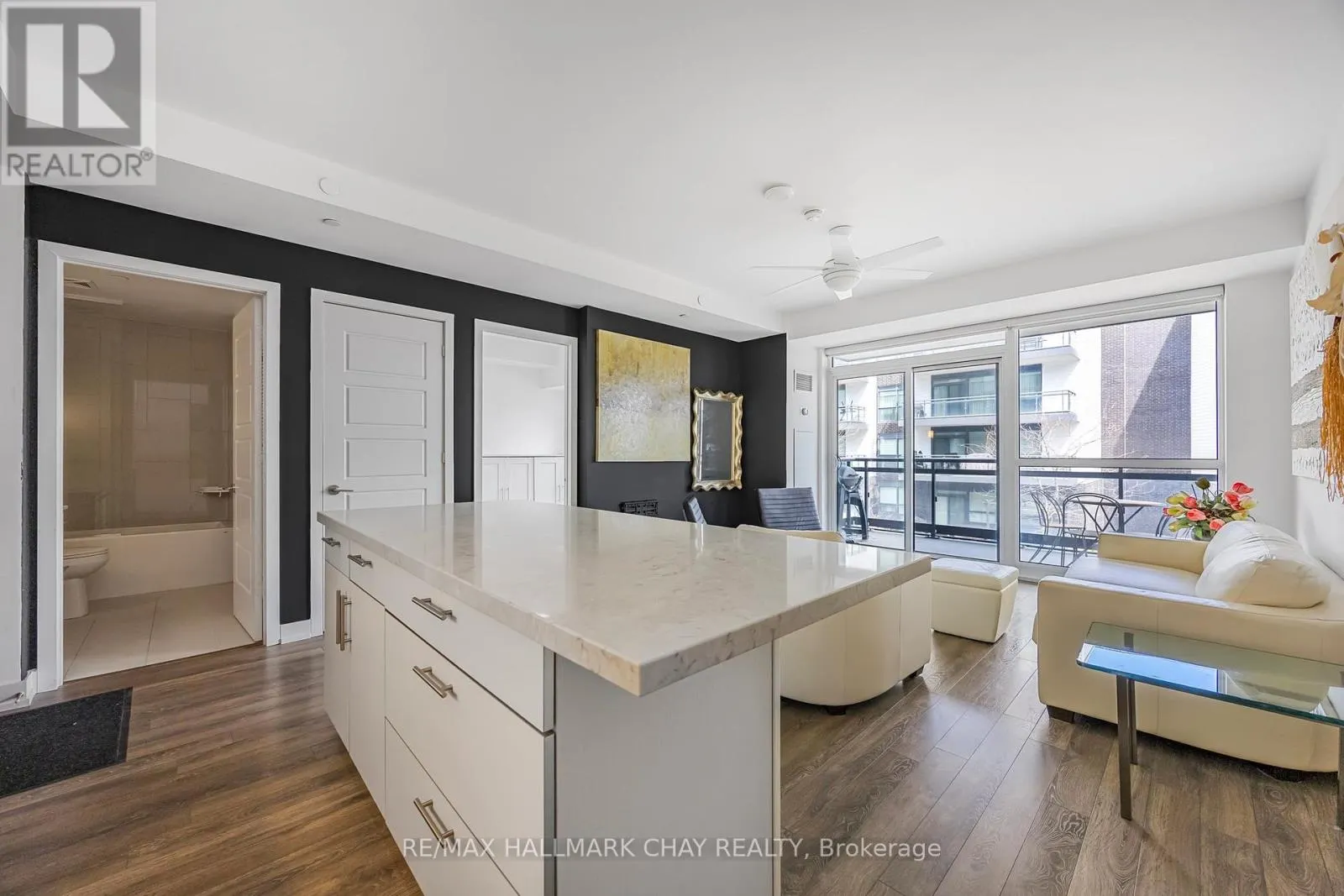 207D - 333 SEA RAY AVENUE