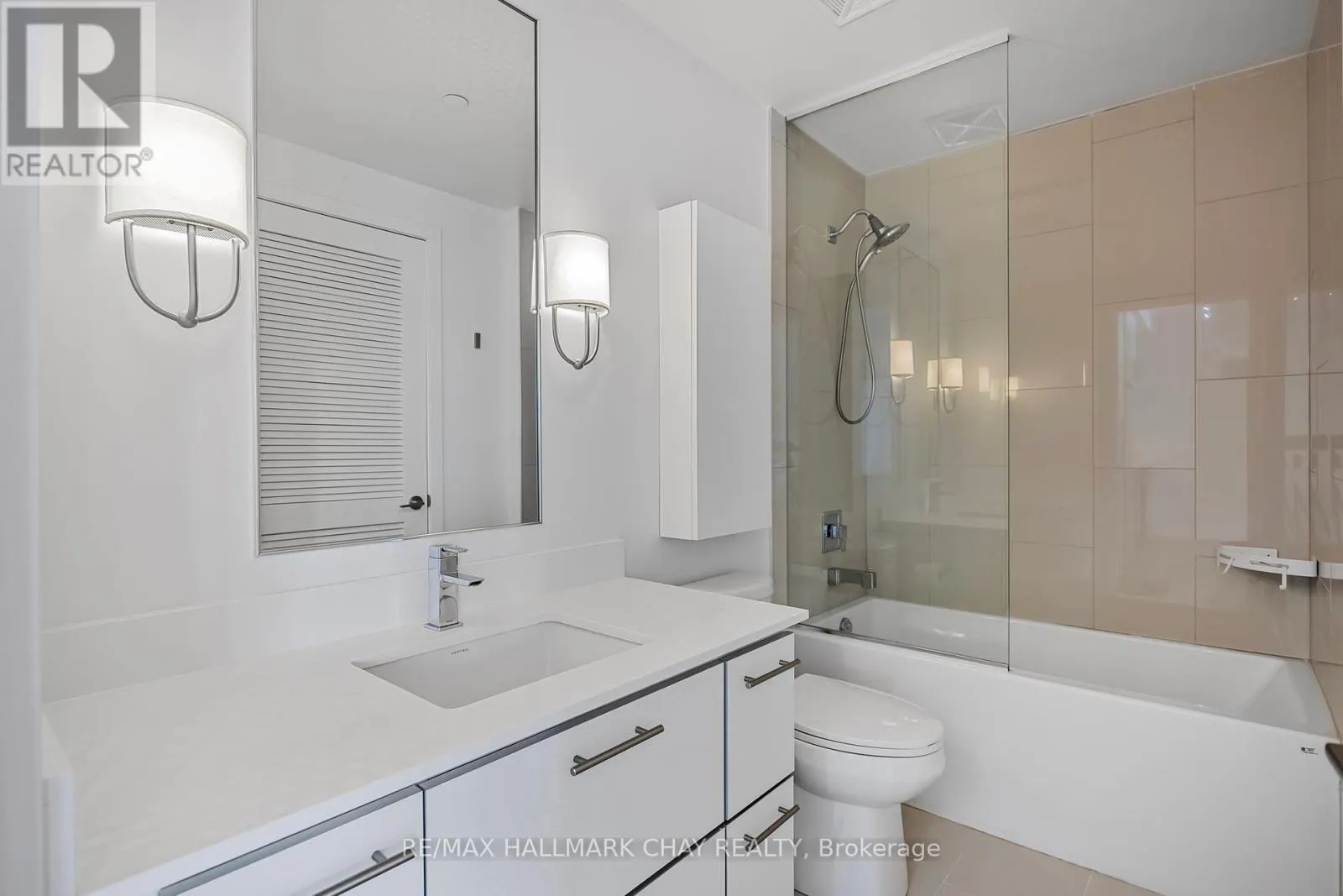 207D - 333 SEA RAY AVENUE