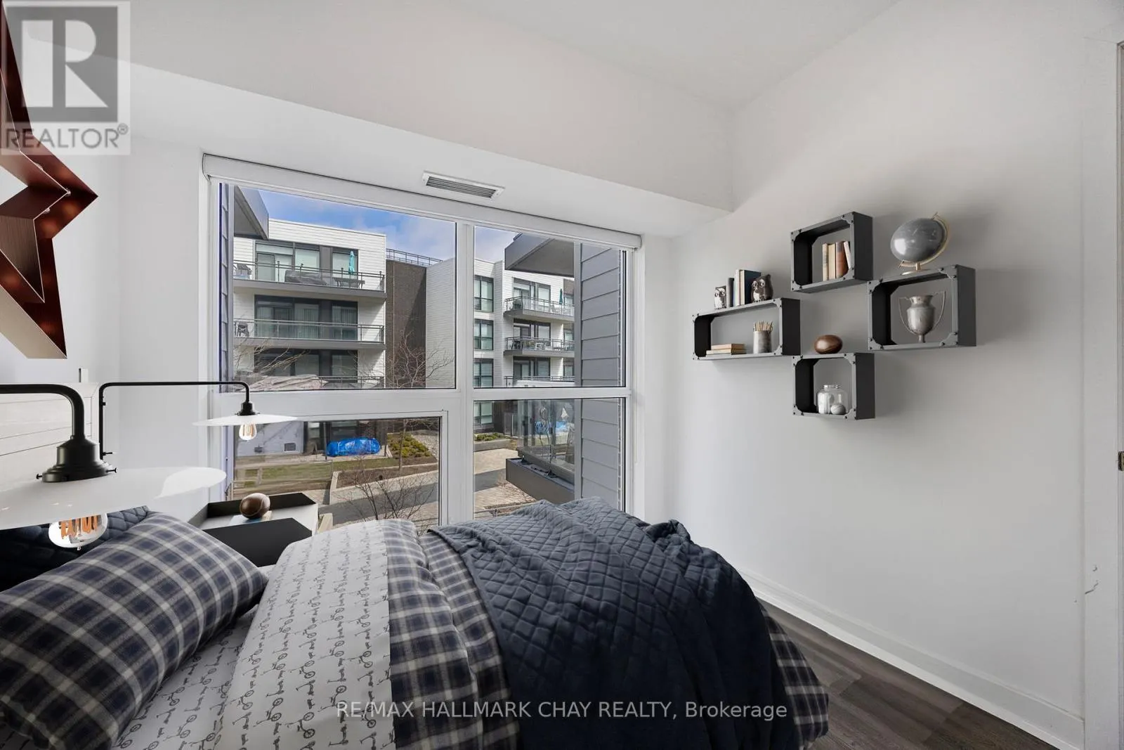 207D - 333 SEA RAY AVENUE