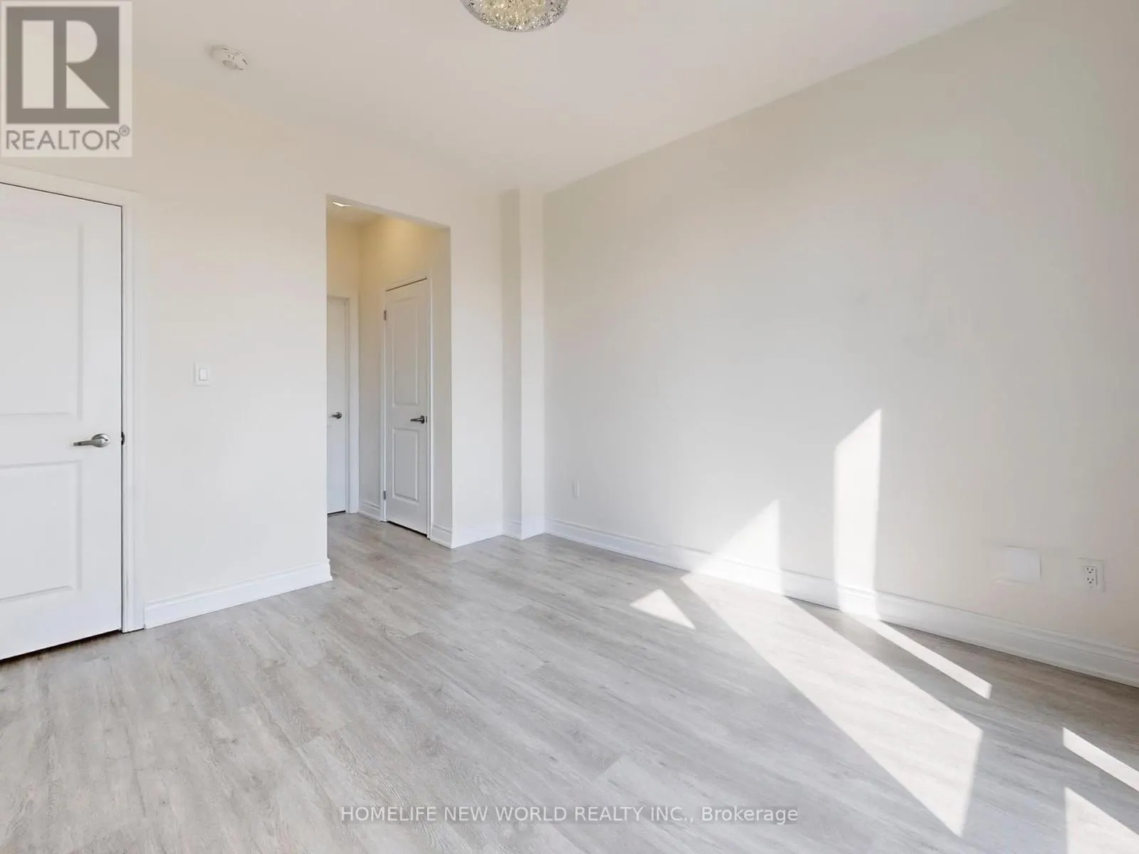 5 HAMMERSMITH LANE