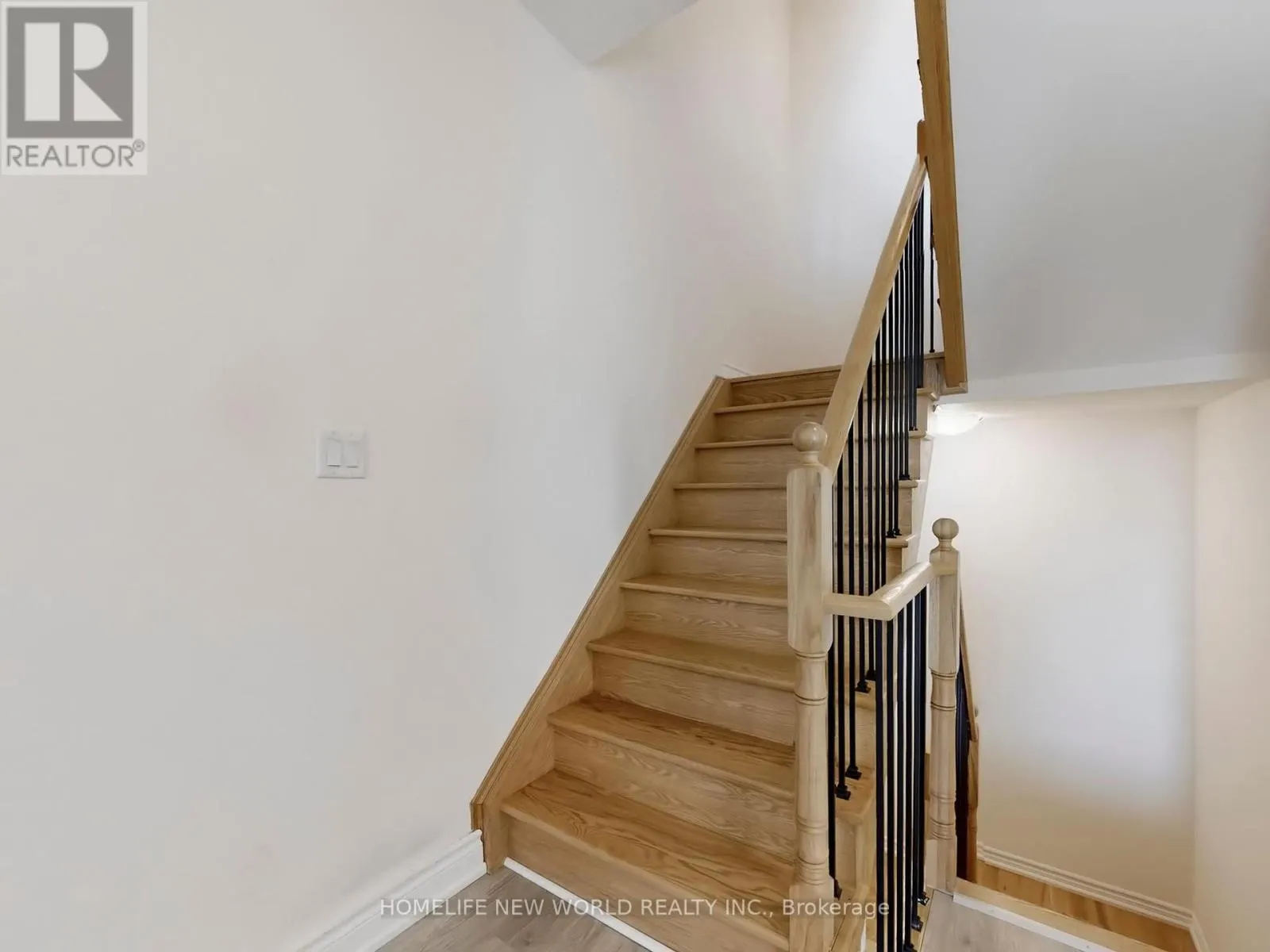 5 HAMMERSMITH LANE