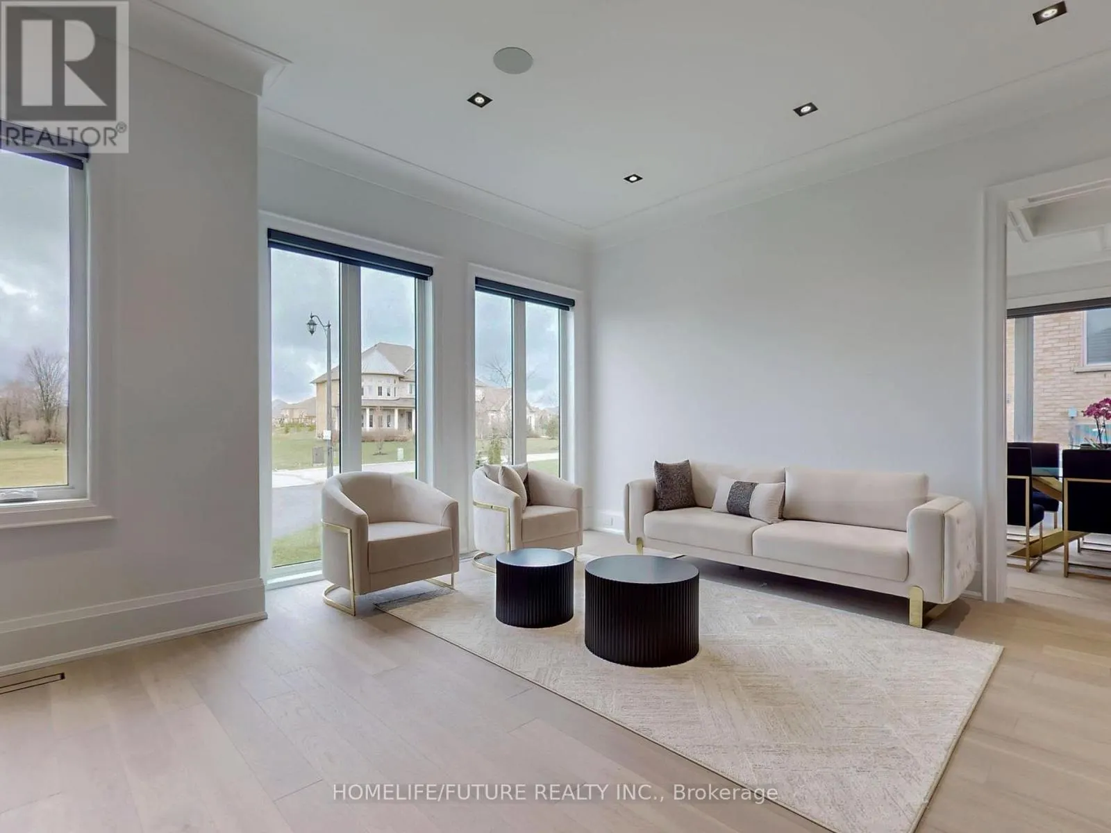 9 PLEASANT VALLEY DRIVE
