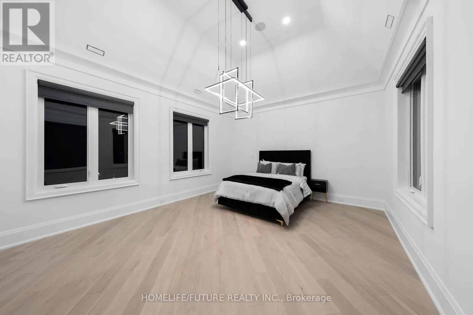 9 PLEASANT VALLEY DRIVE