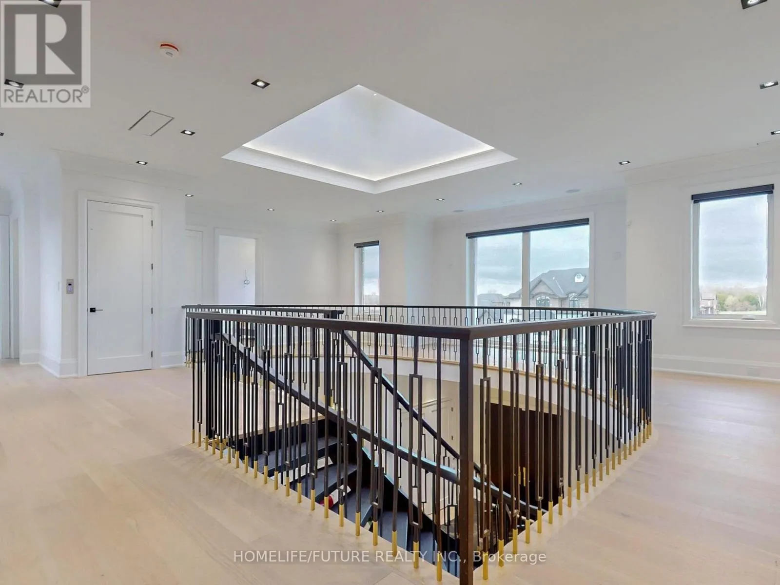 9 PLEASANT VALLEY DRIVE
