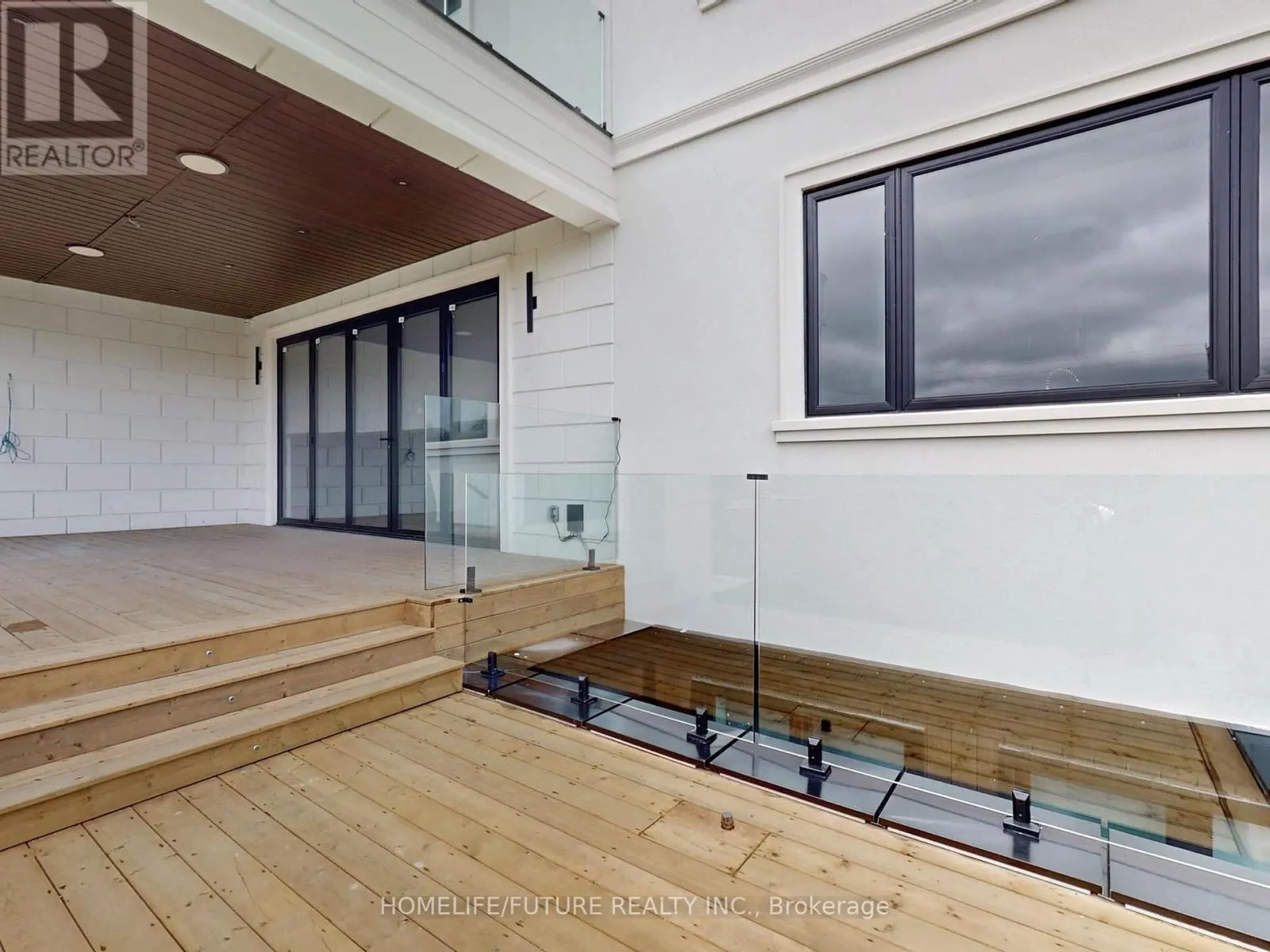 9 PLEASANT VALLEY DRIVE
