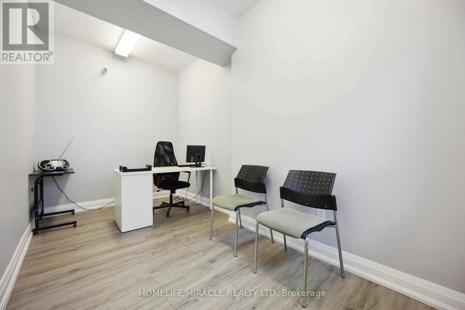 8 - 8888 KEELE STREET