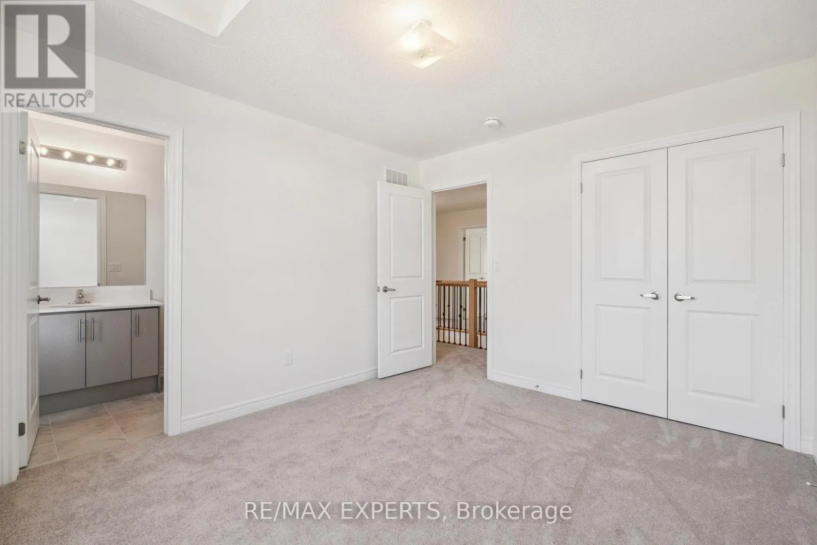 1430 DAVIS LOOP CIRCLE