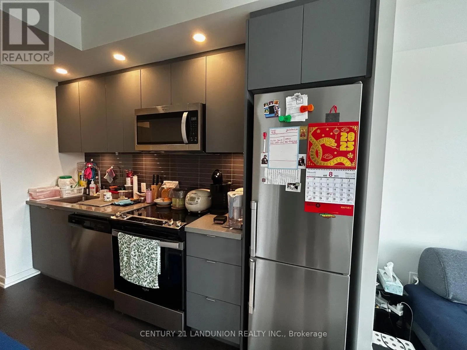 501 - 3 ROSEWATER ST STREET