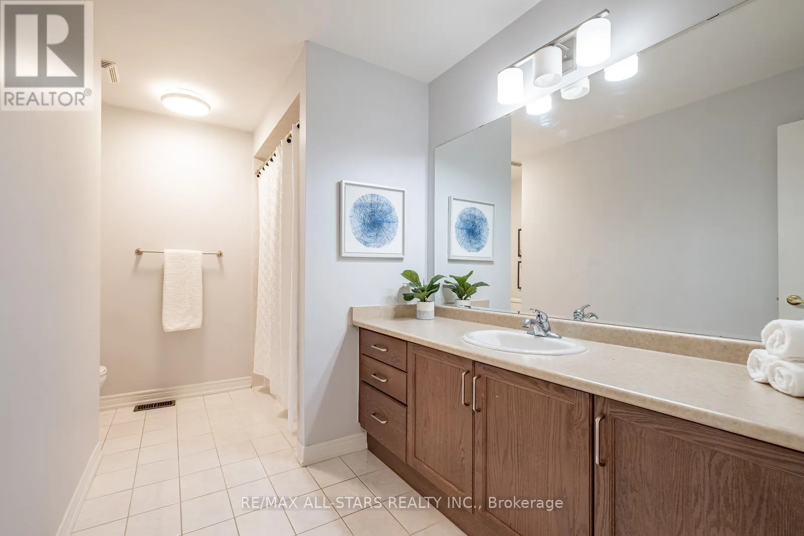 225 DELBERT CIRCLE
