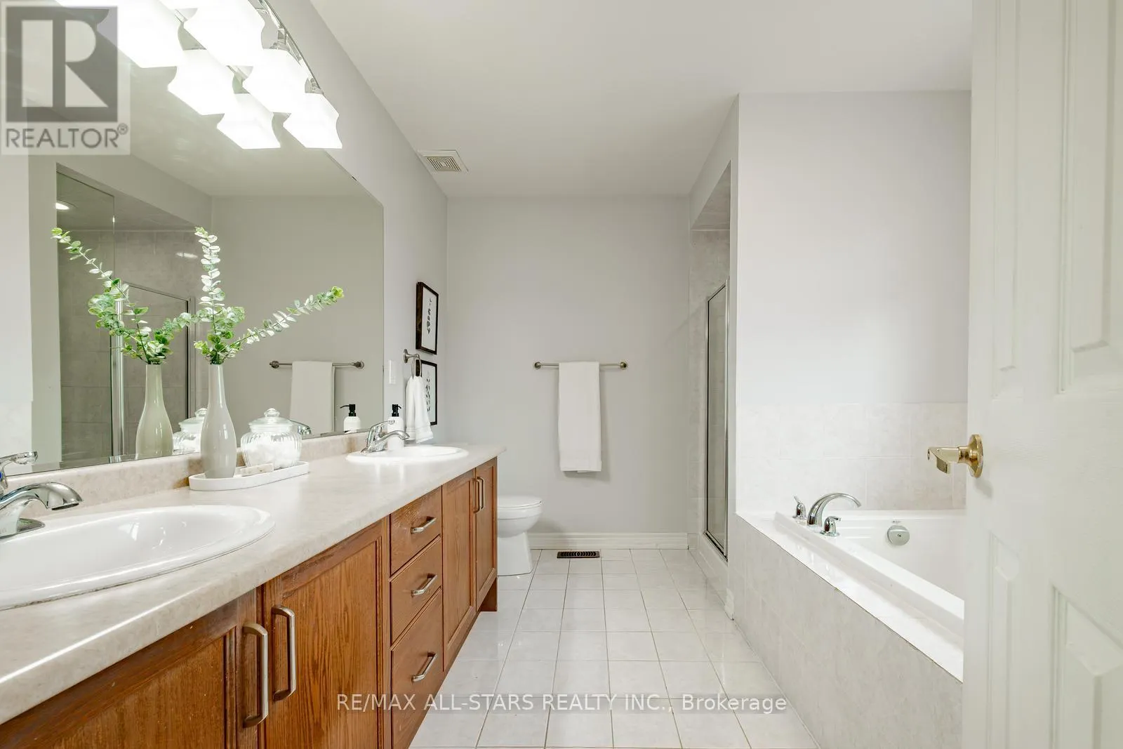 225 DELBERT CIRCLE