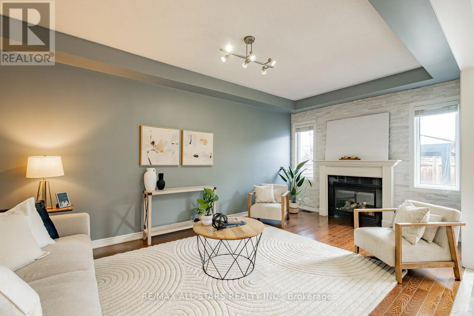 225 DELBERT CIRCLE