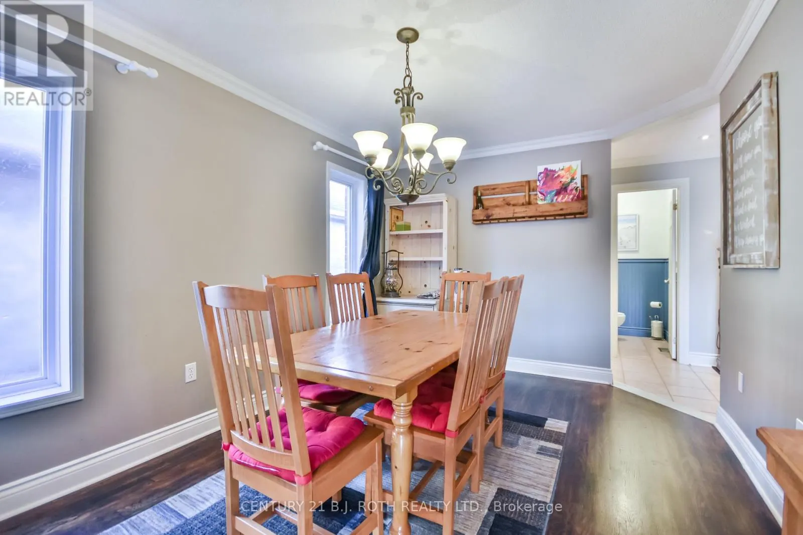 1327 VINCENT CRESCENT