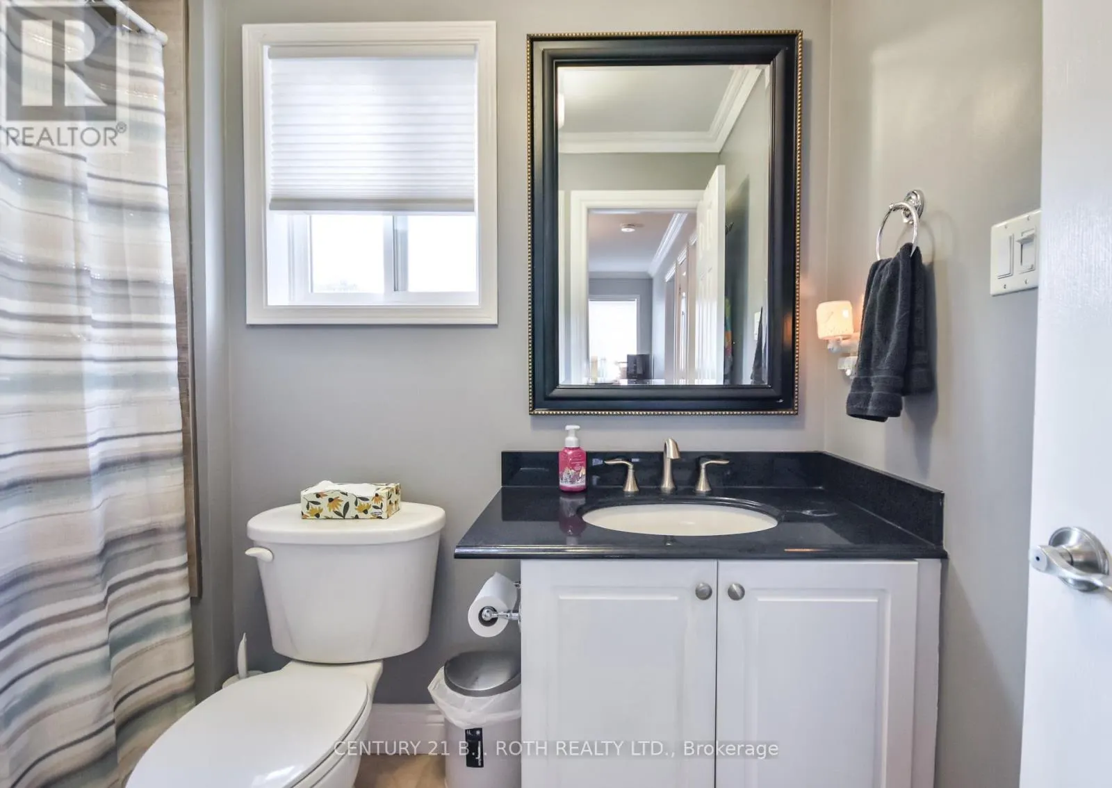 1327 VINCENT CRESCENT