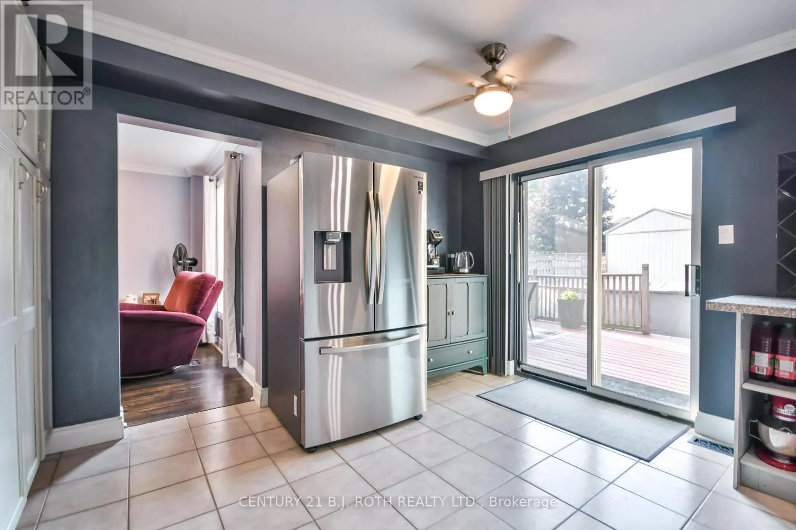 1327 VINCENT CRESCENT