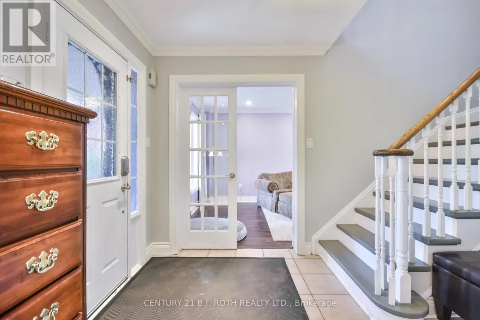 1327 VINCENT CRESCENT