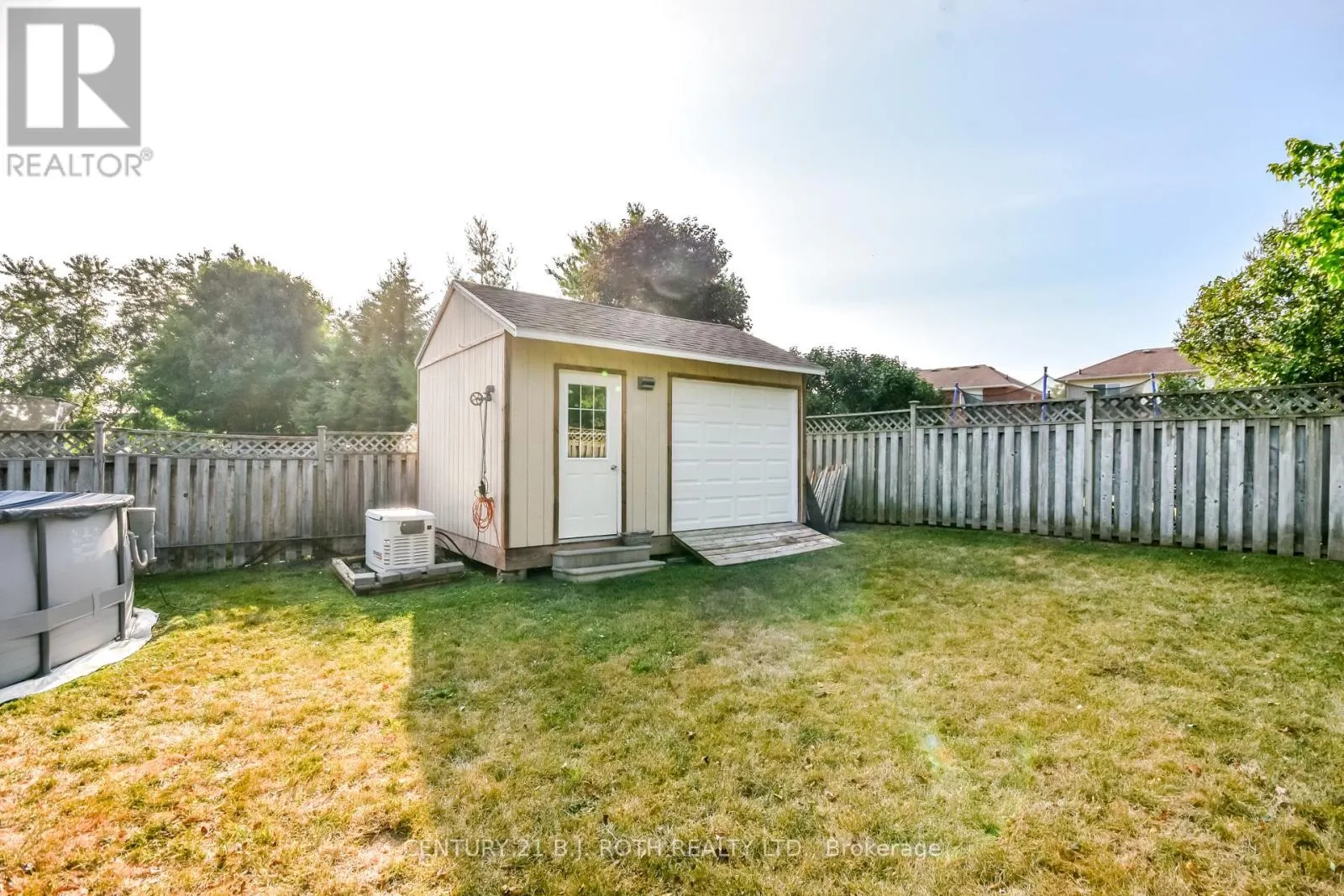 1327 VINCENT CRESCENT