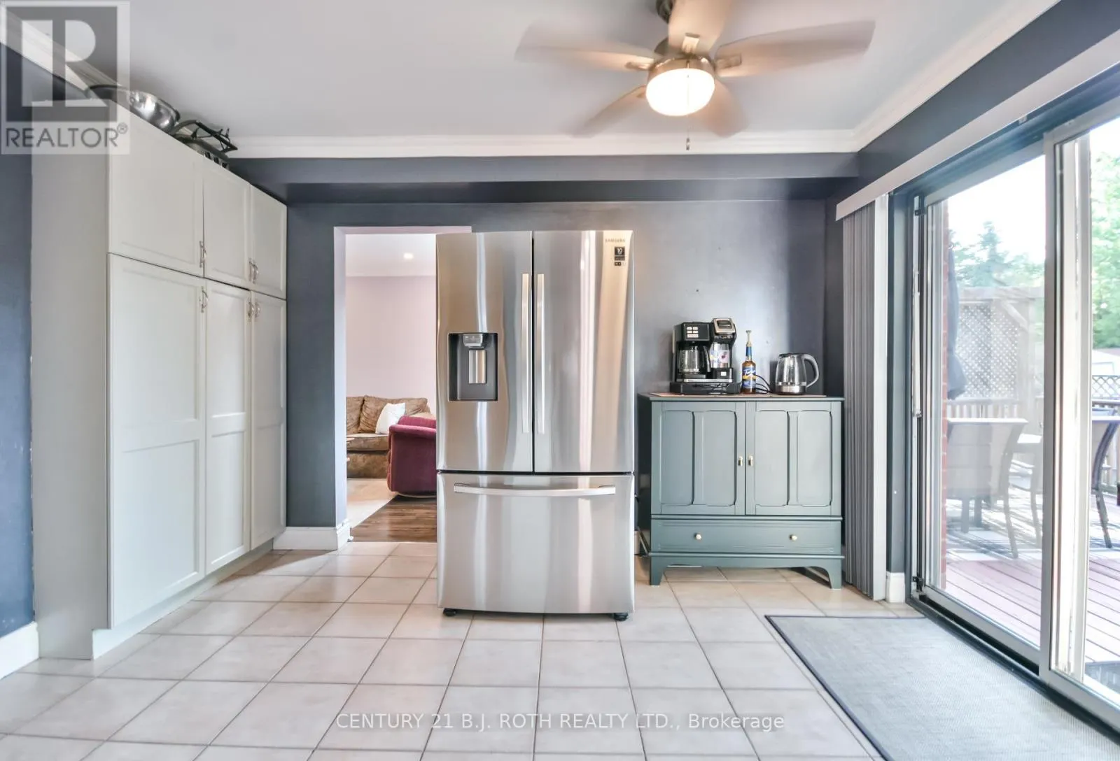 1327 VINCENT CRESCENT