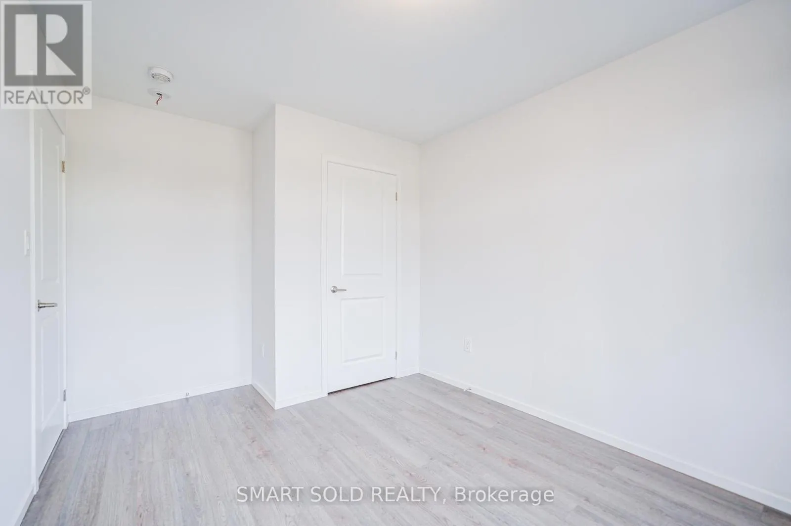 12 JAMES NOBLE LANE