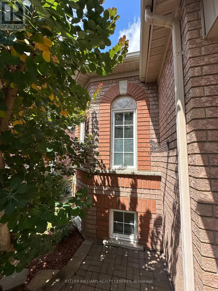 165 CLEARMEADOW BOULEVARD