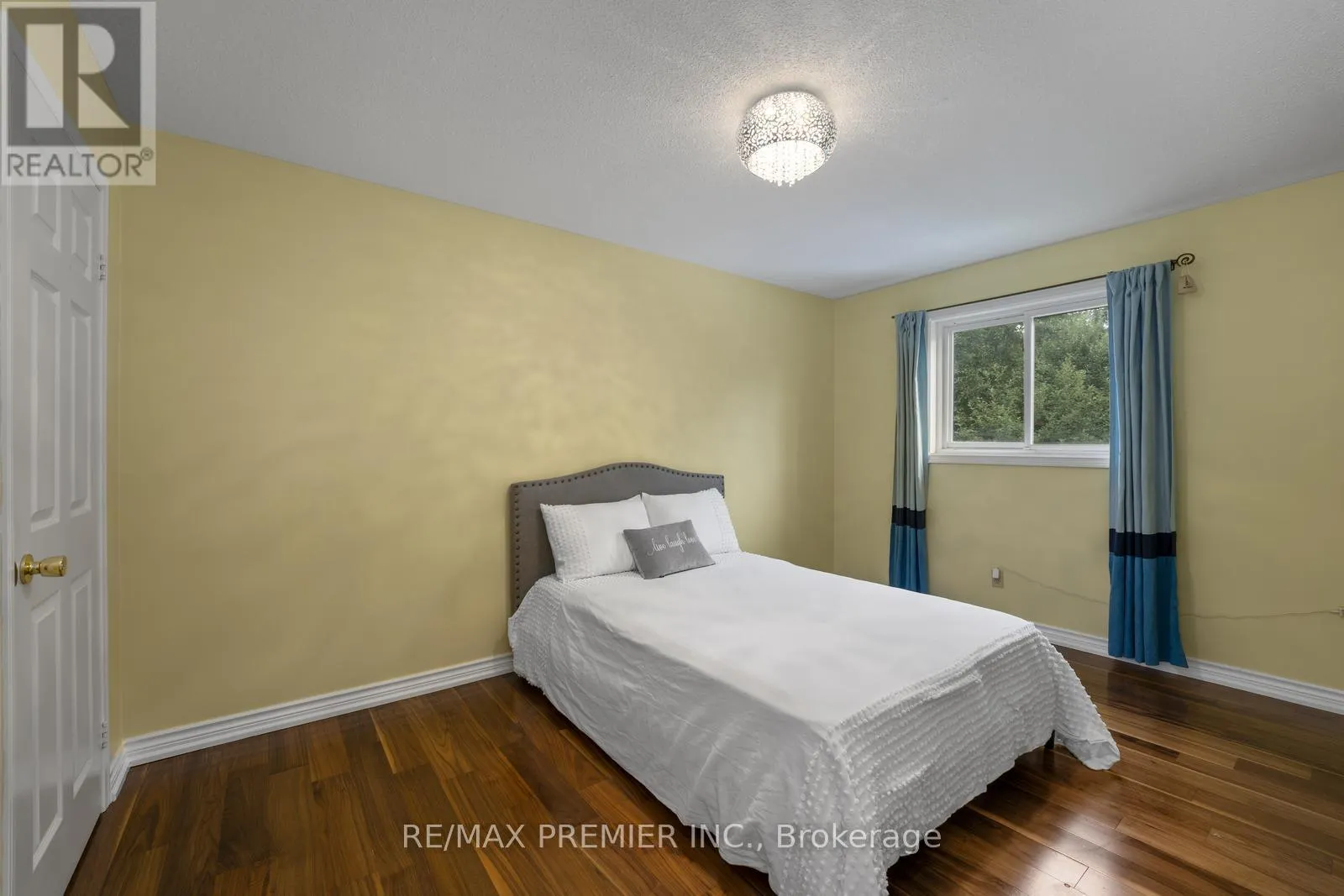127 O'CONNOR CRESCENT