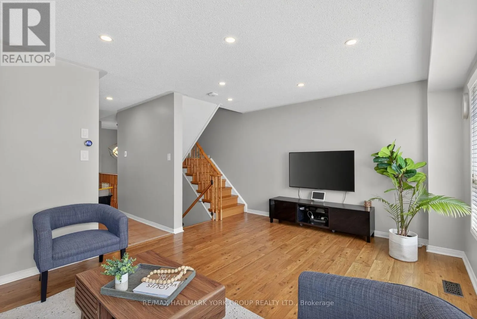 45 BAYWELL CRESCENT