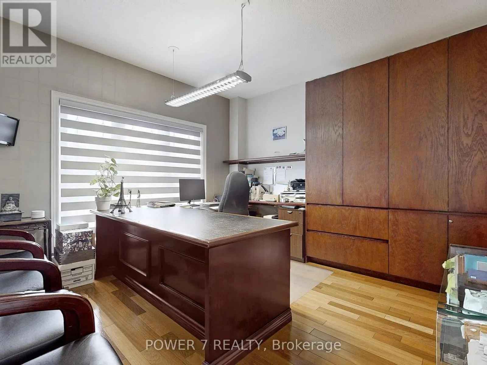 76 SILVER ROSE CRESCENT