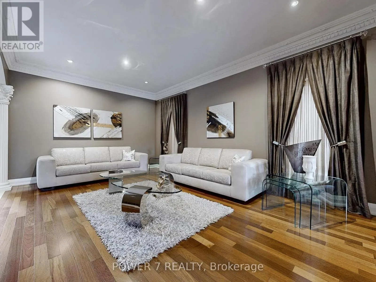 76 SILVER ROSE CRESCENT