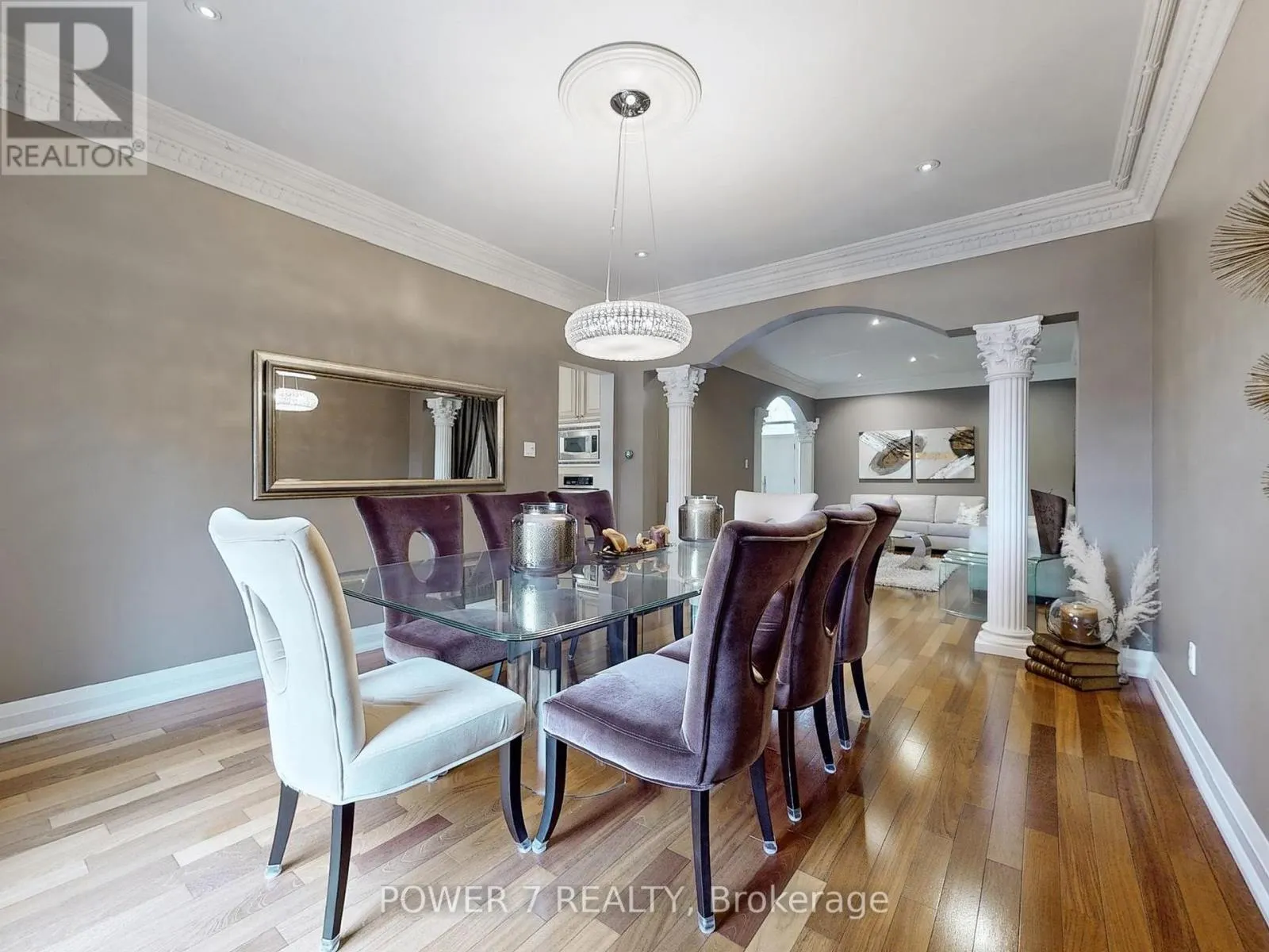 76 SILVER ROSE CRESCENT