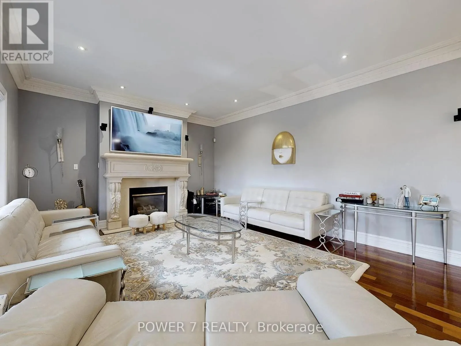76 SILVER ROSE CRESCENT