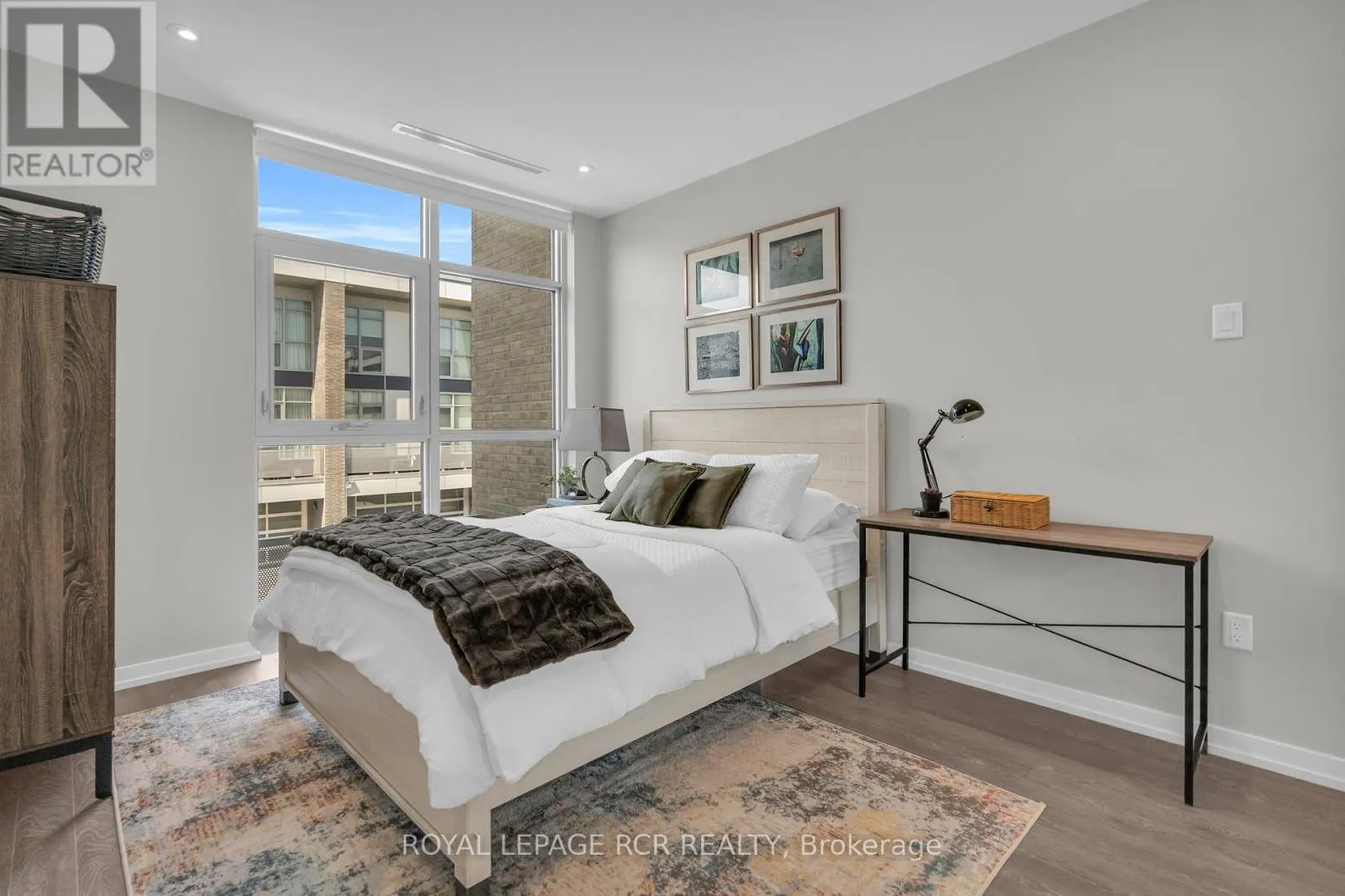 3652 FERRETTI COURT