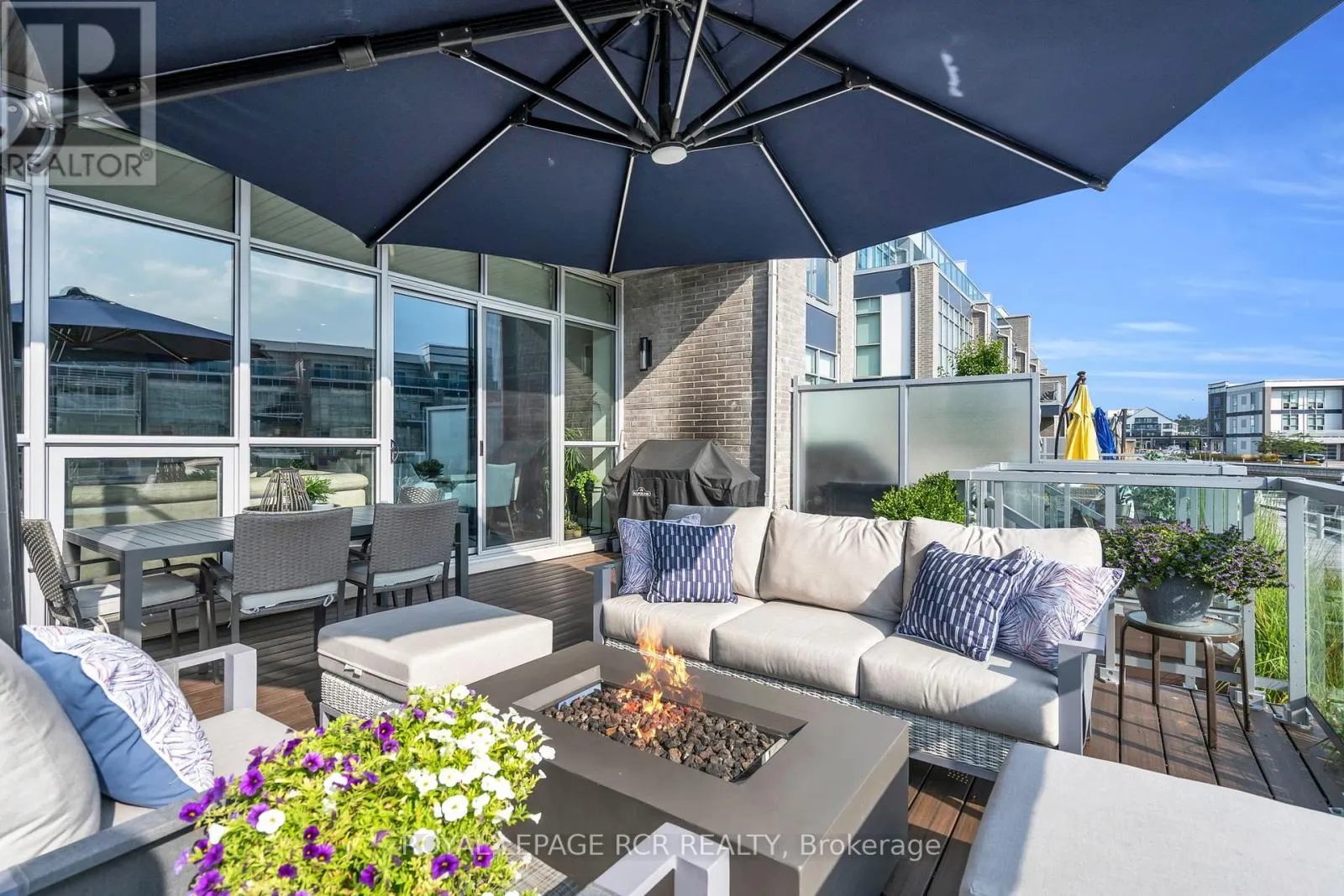 3652 FERRETTI COURT