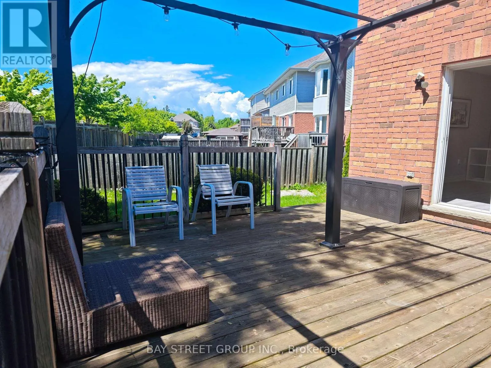 18 WRENDALE CRESCENT