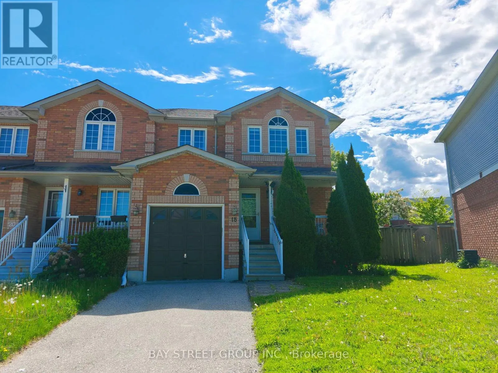 18 WRENDALE CRESCENT