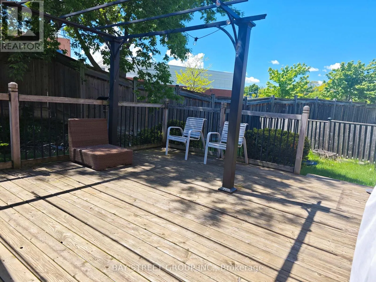 18 WRENDALE CRESCENT